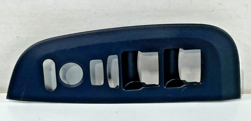 Load image into Gallery viewer, 23-25 HONDA HR-V FRONT LEFT DOOR WINDOW CONTROL SWITCH BEZEL TRIM COVER # 101629

