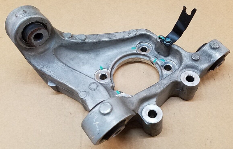 Load image into Gallery viewer, ⭐⭐ OEM 2019-2021 INFINITI QX50 RWD REAR LEFT DRIVER SIDE SPINDLE KNUCKLE ARM ⭐⭐
