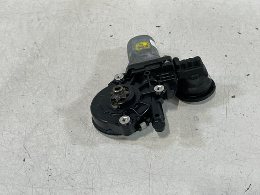 2019 - 2020 INFINITI QX50 REAR RIGHT SIDE DOOR WINDOW REGULATOR MOTOR