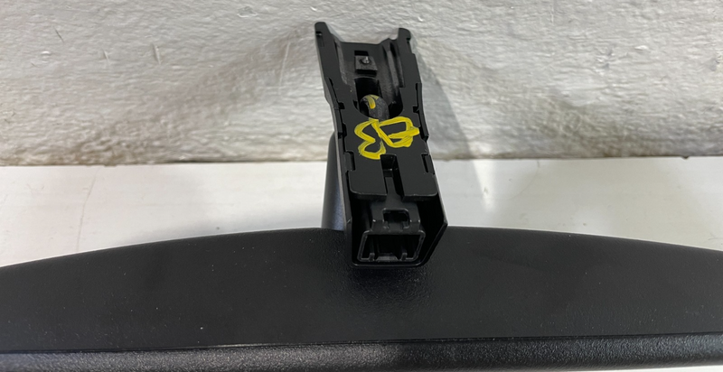 Load image into Gallery viewer, 2016 - 2022 HYUNDAI PALISADE TUCSON ELANTRA INTERIOR REAR VIEW MIRROR # 104734
