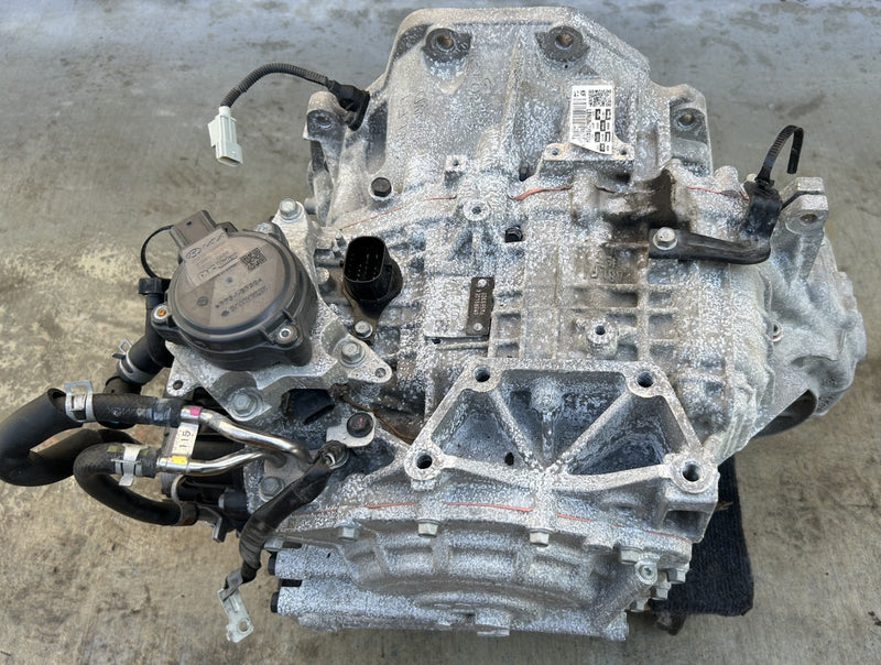 Load image into Gallery viewer, HYUNDAI PALISADE FWD AUTO TRANSMISSION ASSY 2023-2025 37K MILES 3.8L #NB1-TRU483
