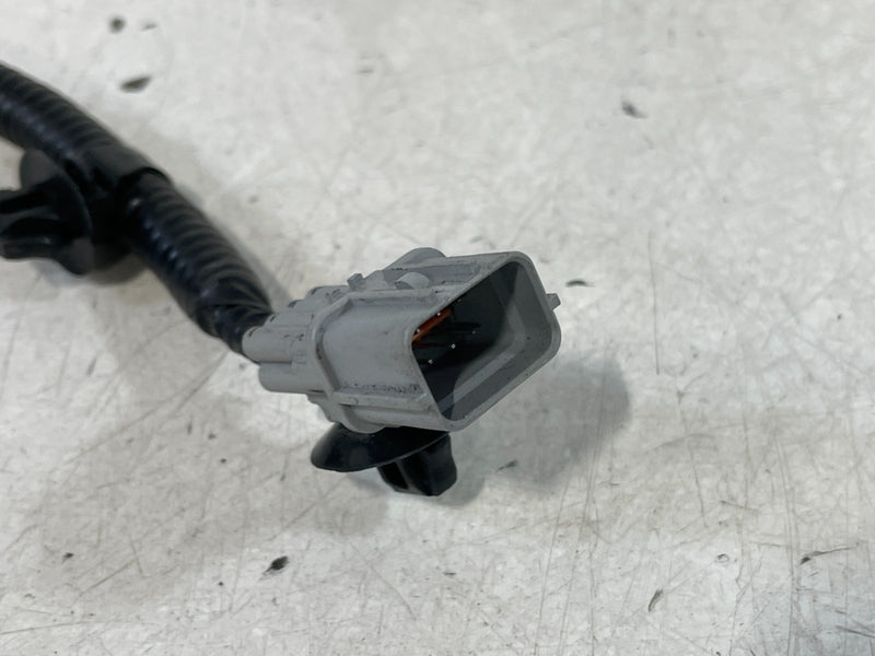 Load image into Gallery viewer, 21-23 GENESIS G70 REAR BUMPER WIRE WIRING HARNESS CABLE G9991-57000 # 100970
