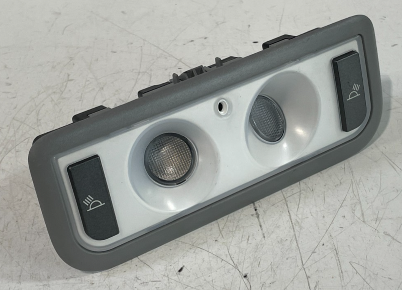 Load image into Gallery viewer, 2018 - 2020 ACURA MDX TLX REAR ROOF OVERHEAD INTERIOR DOME LIGHT LAMP # 103895
