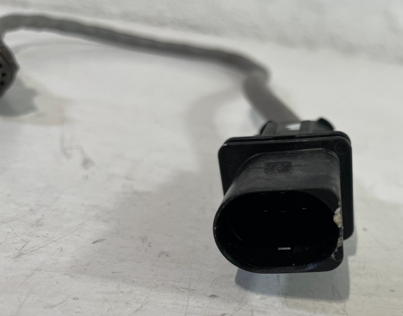Load image into Gallery viewer, 20-25 HYUNDAI PALISADE FRONT RIGHT SIDE EXHAUST LAMBDA O2 OXYGEN SENSOR #104740

