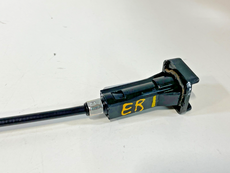 Load image into Gallery viewer, 2020 - 2022 HYUNDAI PALISADE FUEL FILLER DOOR LOCK LATCH ACTUATOR CABLE # 102362
