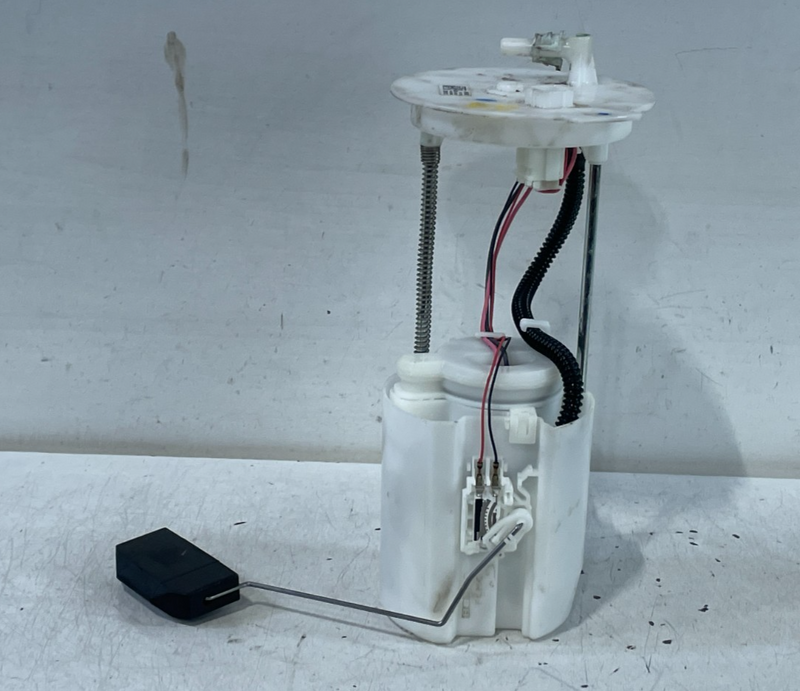 Load image into Gallery viewer, 2017-2025 HONDA HR-V CR-V FUEL GAS TANK SENDING UNIT MODULE 17045TLAA02 # 100766
