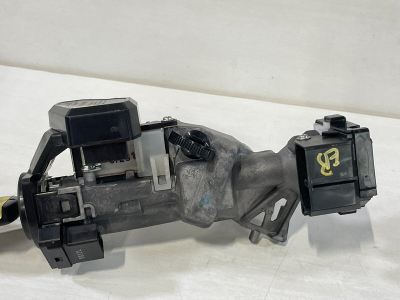 Load image into Gallery viewer, 2016 - 2018 HONDA CIVIC ENGINE &amp; BODY CONTROL MODULE W/ IGNITION SWITCH # 90956
