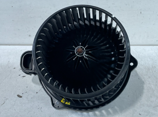 2020-2022 HYUNDAI PALISADE FRONT DASH AC A/C HEATER BLOWER W/ FAN MOTOR # 100909