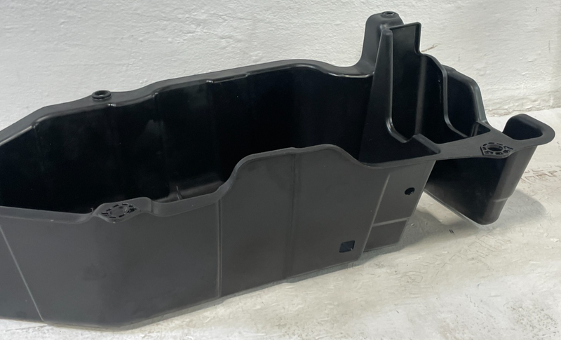 Load image into Gallery viewer, 23-25 HONDA HR-V FWD REAR RIGHT SIDE MID FLOOR LOWER UNDER COVER SHIELD # 100788
