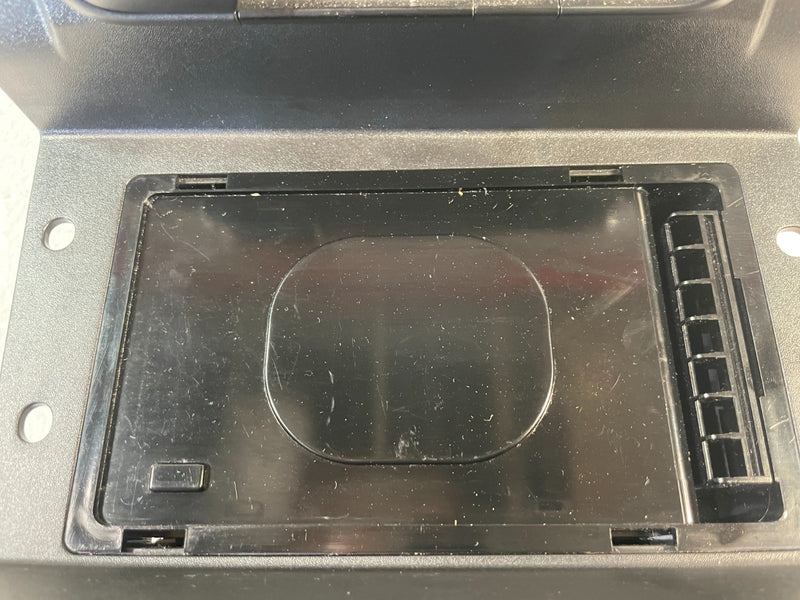 Load image into Gallery viewer, 2023- 2025 KIA SPORTAGE WIRELESS CHARGING PAD ASSEMBLY 95560-P1000 2.5L # 106601
