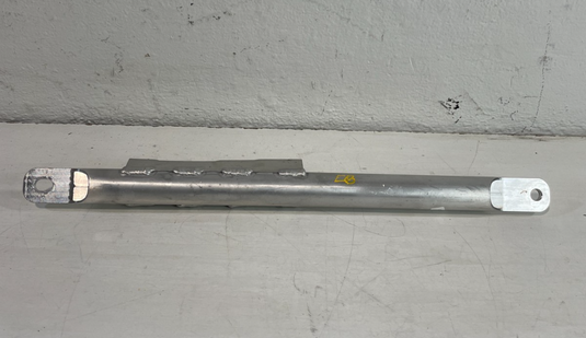 2019-25 GENESIS G70 FRONT RIGHT FENDER REARWARD STRUT TOWER BRACE BRACKET 104270