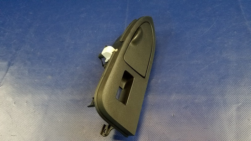Load image into Gallery viewer, 2006-2009 INFINITI M35 M45 REAR RIGHT PASSENGER SIDE DOOR WINDOW SWITCH # 69826
