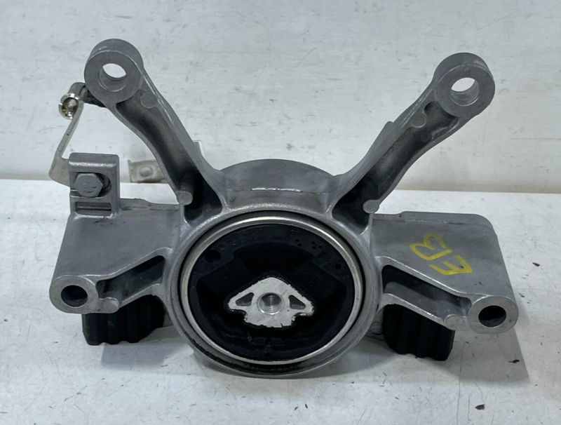 Load image into Gallery viewer, 19-24 BMW 330i 330i xDrive AUTO TRANSMISSION GEARBOX SUPPORTING BRACKET # 98400
