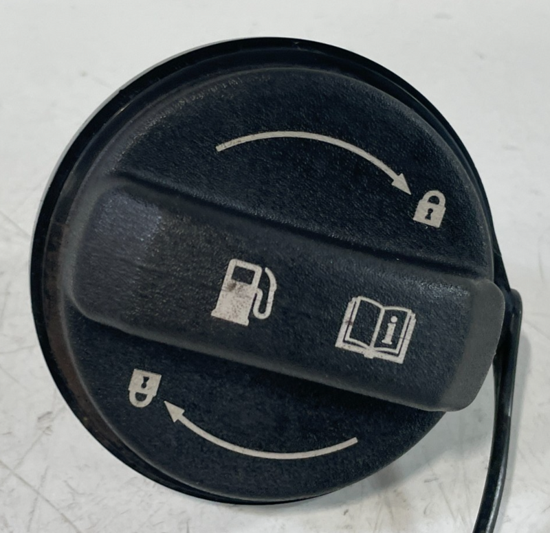 Load image into Gallery viewer, 04-25 HYUNDAI PALISADE ELANTRA GENESIS G70 REAR FUEL GAS TANK FILLER CAP #104093

