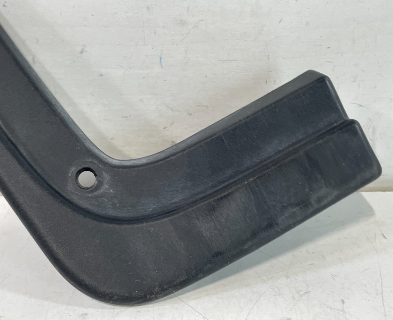 Load image into Gallery viewer, 2022-2024 HYUNDAI TUCSON REAR RIGHT SIDE MUD GUARD FLAP SPLASH SHIELD # 103775
