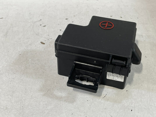 2022-2023 KIA STINGER POSITIVE BATTERY FUSE TERMINAL COVER FUSIBLE LINK