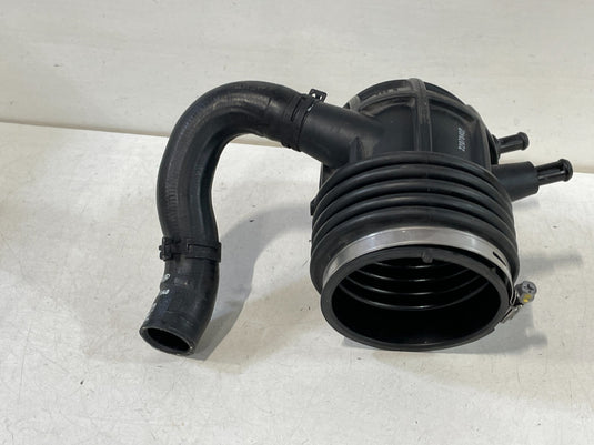 2019-23 GENESIS G70 ENGINE AIR CLEANER INTAKE HOSE TUBE 2.0L 28130-J5100