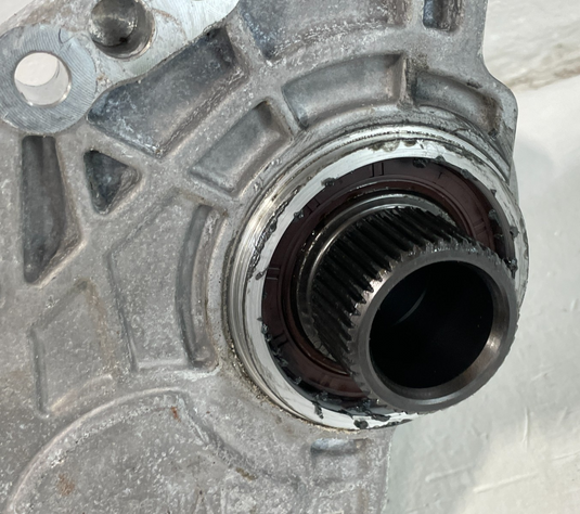 21-25 HYUNDAI TUCSON AWD AUTO TRANSMISSION TRANSFER CASE 6K MILES 2.5L