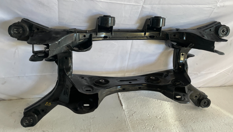 Load image into Gallery viewer, 2022-2025 HYUNDAI TUCSON REAR SUSPENSION SUBFRAME CROSSMEMBER CRADLE 2.5L 105988
