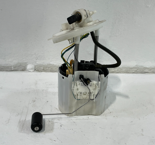 2022- 2023 KIA STINGER GT-LINE FUEL GAS PUMP ASSEMBLY 31110-J5050 2.5L