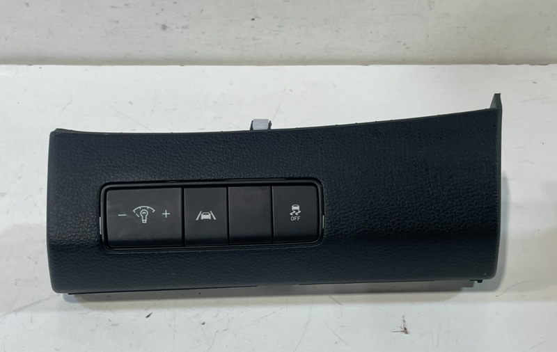 Load image into Gallery viewer, 21-23 HYUNDAI SANTA FE DASH LEFT COMBINATION SWITCH PANEL 84782S2000NNB # 101925
