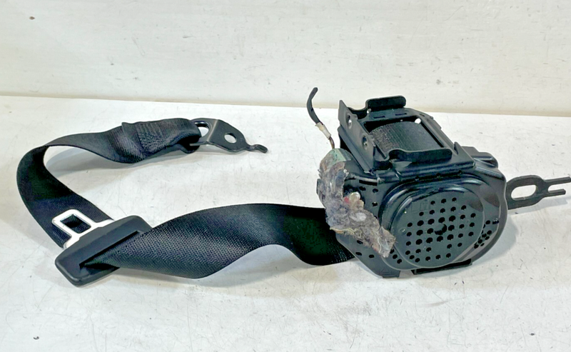 Load image into Gallery viewer, 2019-2024 BMW 330i 330e REAR LEFT OR RIGHT SIDE SEAT BELT RETRACTOR BLACK #98349

