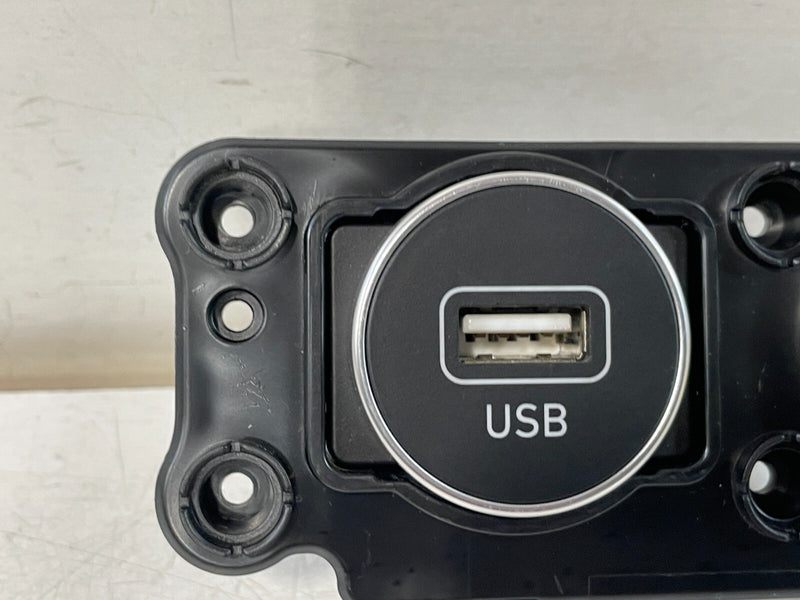 Load image into Gallery viewer, 22-23 GENESIS G70 USB PORT &amp; WIRELESS CHARGING INDICATOR CONTROL SWITCH # 96721
