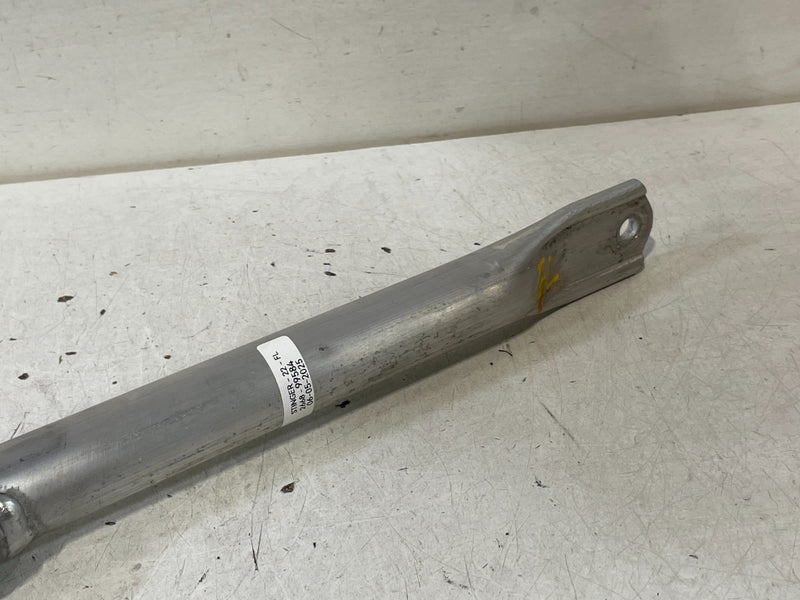 Load image into Gallery viewer, 2018-23 KIA STINGER LEFT SIDE FENDER REARWARD STRUT TOWER BRACE BRACKET # 99584
