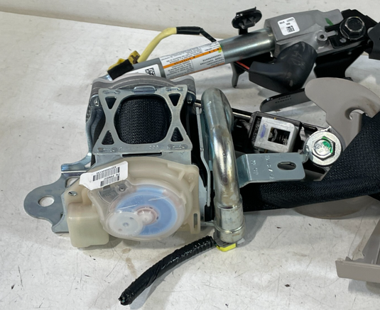 2023-2025 HONDA HR-V FRONT RIGHT SIDE SEAT BELT RETRACTOR W/ TENSIONER