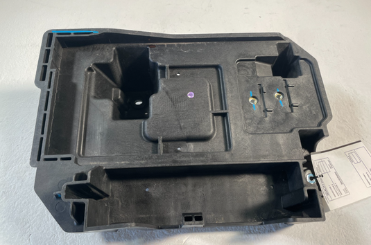 2023 - 2025 KIA SPORTAGE BATTERY TRAY MOUNT BRACKET 37150-DW000 2.5L