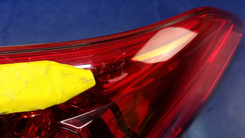 Load image into Gallery viewer, 11-14 INFINITI M35h M37 M56 Q70 RIGHT TAIL LIGHT QUARTER PANEL MOUNTED # 75023
