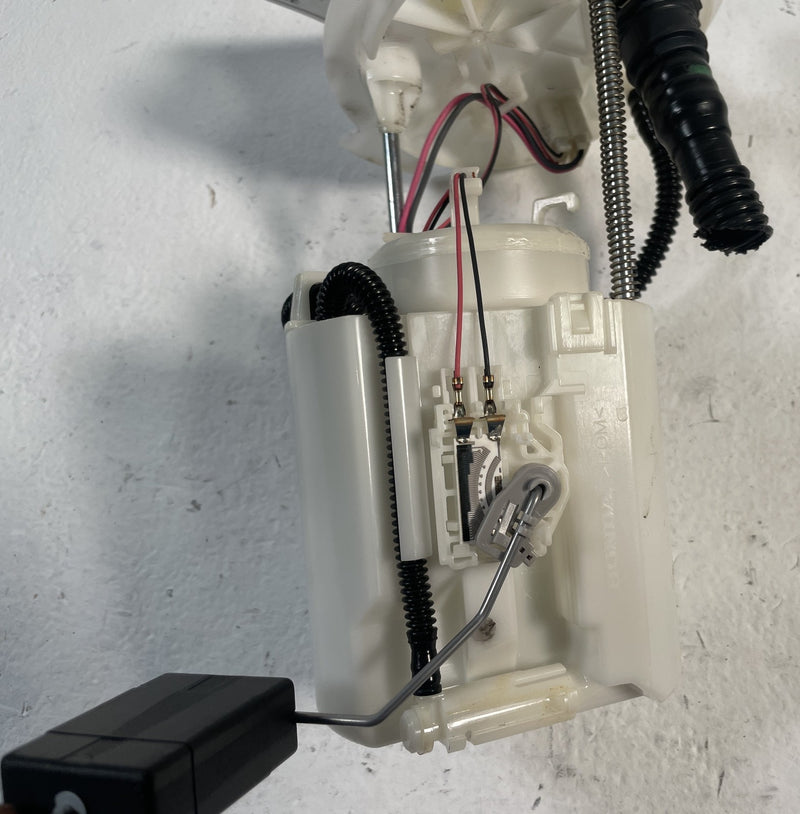 Load image into Gallery viewer, 2023 - 2025 ACURA INTEGRA GAS FUEL PUMP SENDING UNIT ASSEMBLY 1.5L # 106705
