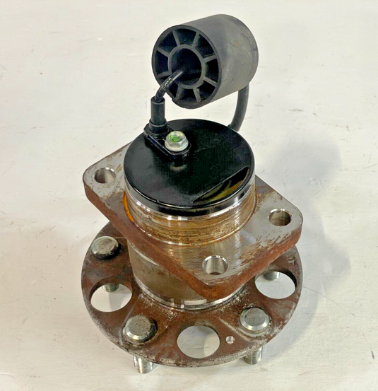 2019-2022 HONDA HR-V REAR RIGHT OR LEFT SIDE WHEEL BEARING HUB W/ WIRE