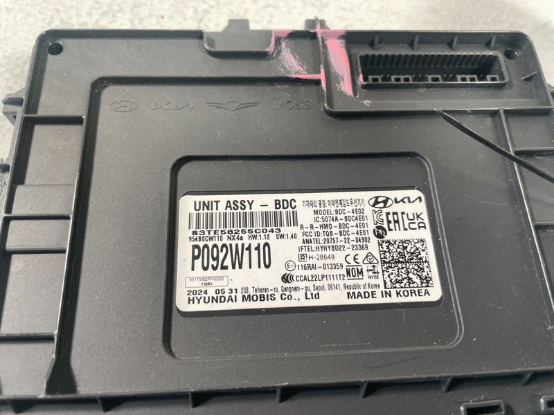 Load image into Gallery viewer, 2025 HYUNDAI TUCSON AWD ENGINE &amp; BODY CONTROL MODULE ECM BCM W/ KEY FOB # 105913
