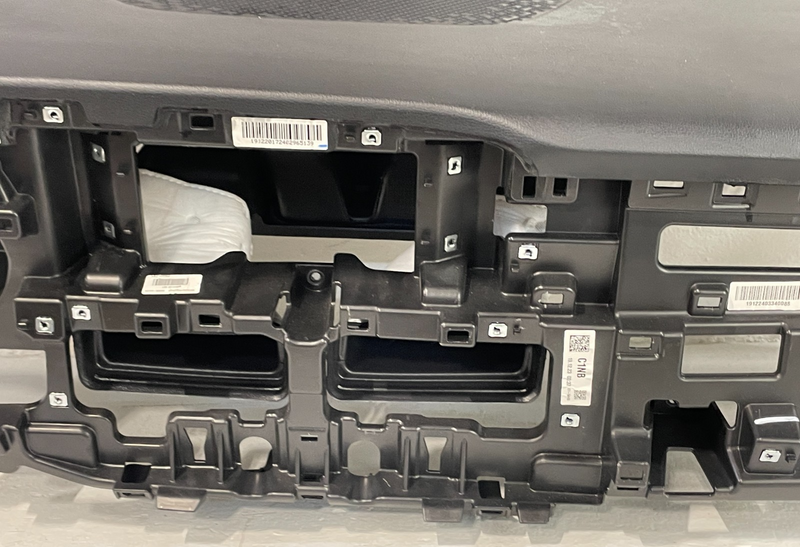 Load image into Gallery viewer, 2020-22 HYUNDAI PALISADE DASHBOARD INSTRUMENT PANEL PAD ASSEMBLY BLACK # 100924
