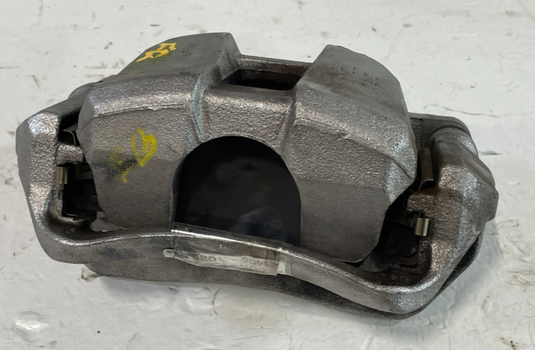 2018 - 2025 HONDA ACCORD FRONT RIGHT BRAKE CALIPER W/ BRAKE PADS 1.5L
