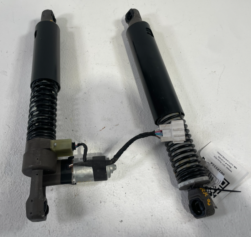 Load image into Gallery viewer, 2019 - 2025 ACURA RDX REAR LEFT &amp; RIGHT SIDE POWER LIFTGATE LIFT MOTOR # 105554
