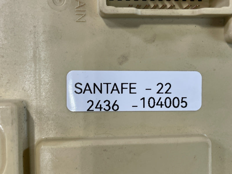 Load image into Gallery viewer, 2021-2023 HYUNDAI SANTA FE DASH DASHBOARD FUSE RELAY JUNCTION BOX BLOCK # 104005
