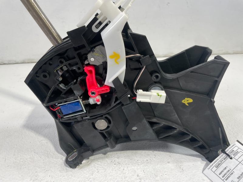 Load image into Gallery viewer, 23-25 HONDA HR-V AUTO TRANSMISSION SHIFT SHIFTER GEAR SELECTOR LEVER # 105494
