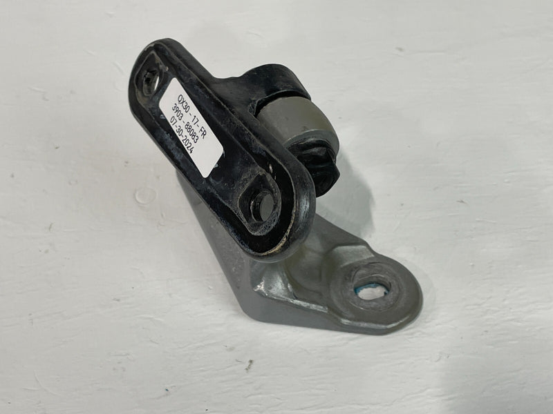 Load image into Gallery viewer, 2017 - 2019 INFINITI QX30 FRONT RIGHT UPPER DOOR HINGE H0400-5DMMA OEM # 88083
