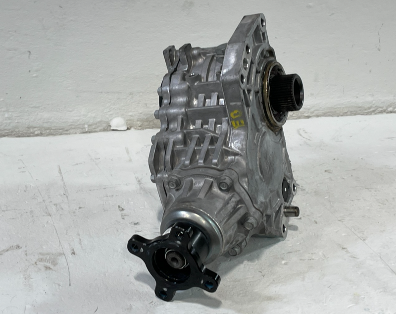 Load image into Gallery viewer, 21-25 HYUNDAI SANTA FE TUCSON AUTOMATIC TRANSMISSION TRANSFER CASE 2.5L # 101985
