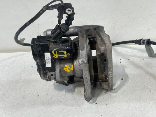 23-25 HONDA HR-V REAR LEFT DRIVER SIDE DISC BRAKE CALIPER W/ ABS SENSOR