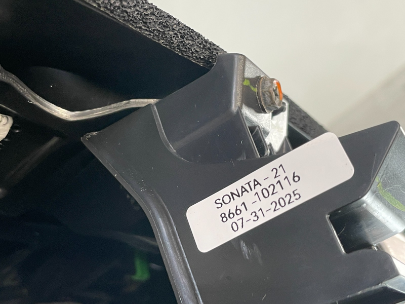 Load image into Gallery viewer, 2020-2022 HYUNDAI SONATA DASHBOARD INSTRUMENT COVER DASH PANEL ASSEMBLY # 102116
