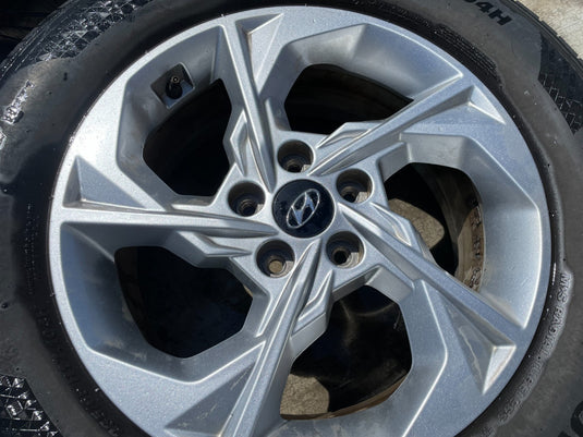HYUNDAI TUCSON 17x7 5 SPOKE ALLOY WHEEL W/TIRE (SET#4) 2022-2024 # ML7-WH1329