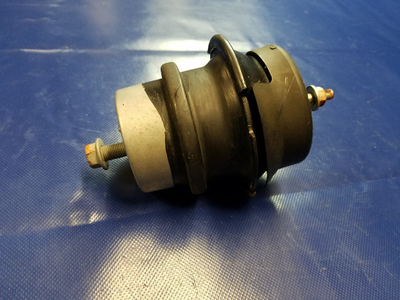Load image into Gallery viewer, 2012 - 2018 INFINITI M35h Q70 RWD ENGINE MOTOR MOUNT INSULATOR 3.5L # 51534
