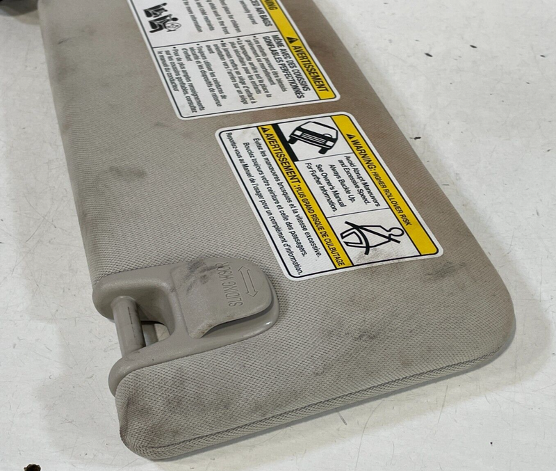 Load image into Gallery viewer, 2019 - 2025 INFINITI QX50 FRONT LEFT DRIVER SIDE SUNVISOR SUN VISOR # 95943
