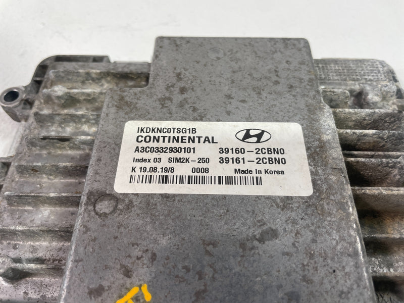 Load image into Gallery viewer, 2019-2021 GENESISI G70 RWD ENGINE CONTROL MODULE W/ KEY FOB 39161-2CBN0 # 105312
