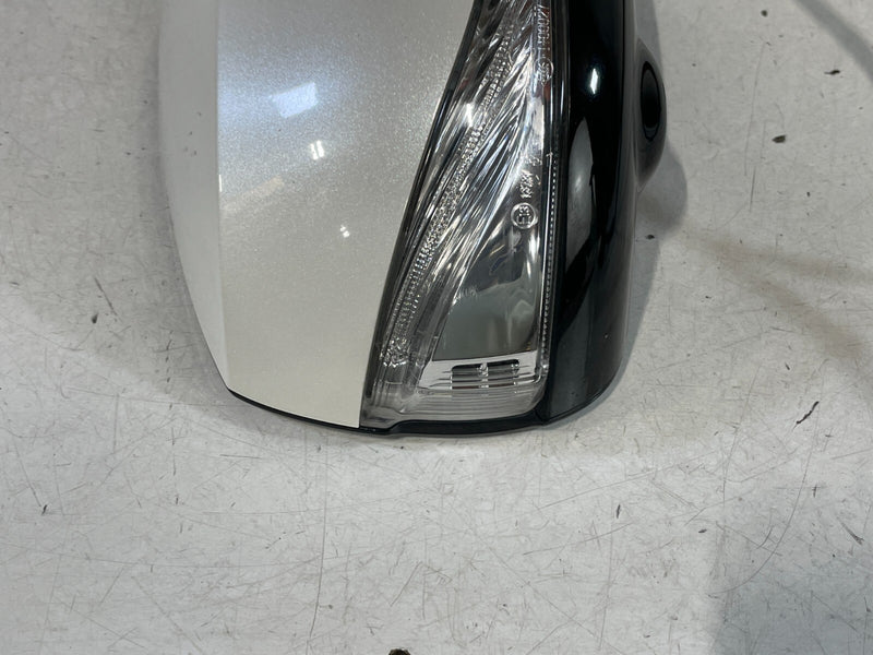 Load image into Gallery viewer, 2017-2019 INFINITI Q60 RIGHT SIDE VIEW DOOR MIRROR W/CAMERA WHITE (QAB) #98730
