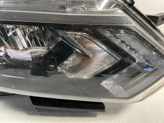 2020-2023 NISSAN ROGUE SPORT QASHQAI RIGHT HALOGEN HEADLIGHT HEADLAMP