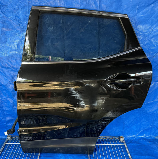 17-22 NISSAN ROGUE SPORT REAR LEFT SIDE DOOR ASSEMBLY BLACK (G41)